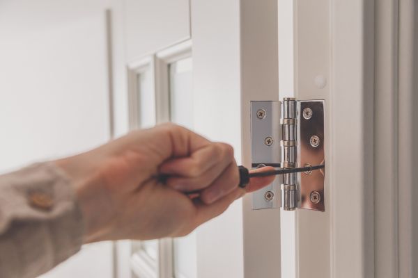 Cost of Hinge Repair in Monroe