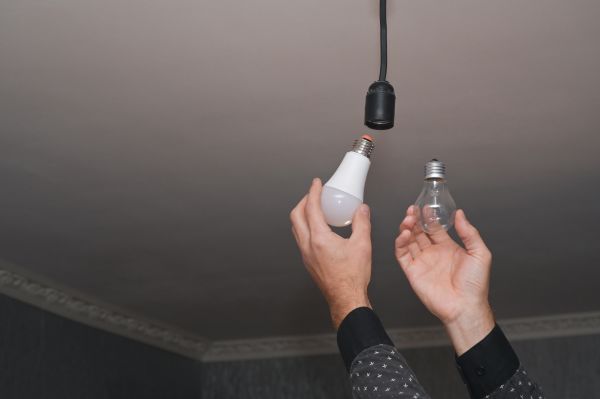 Cost of Light Bulbs Replacement in Monroe